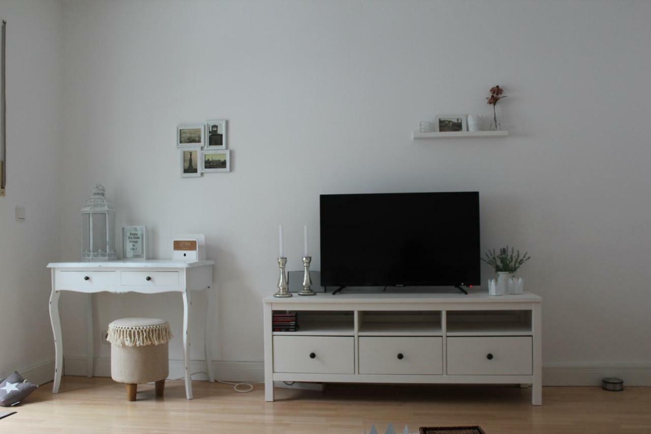 Oberfell Ferienwohnung Im Tuermchen מראה חיצוני תמונה